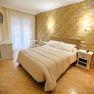 https://hotel-playa-del-carmen.es-andalucia.com